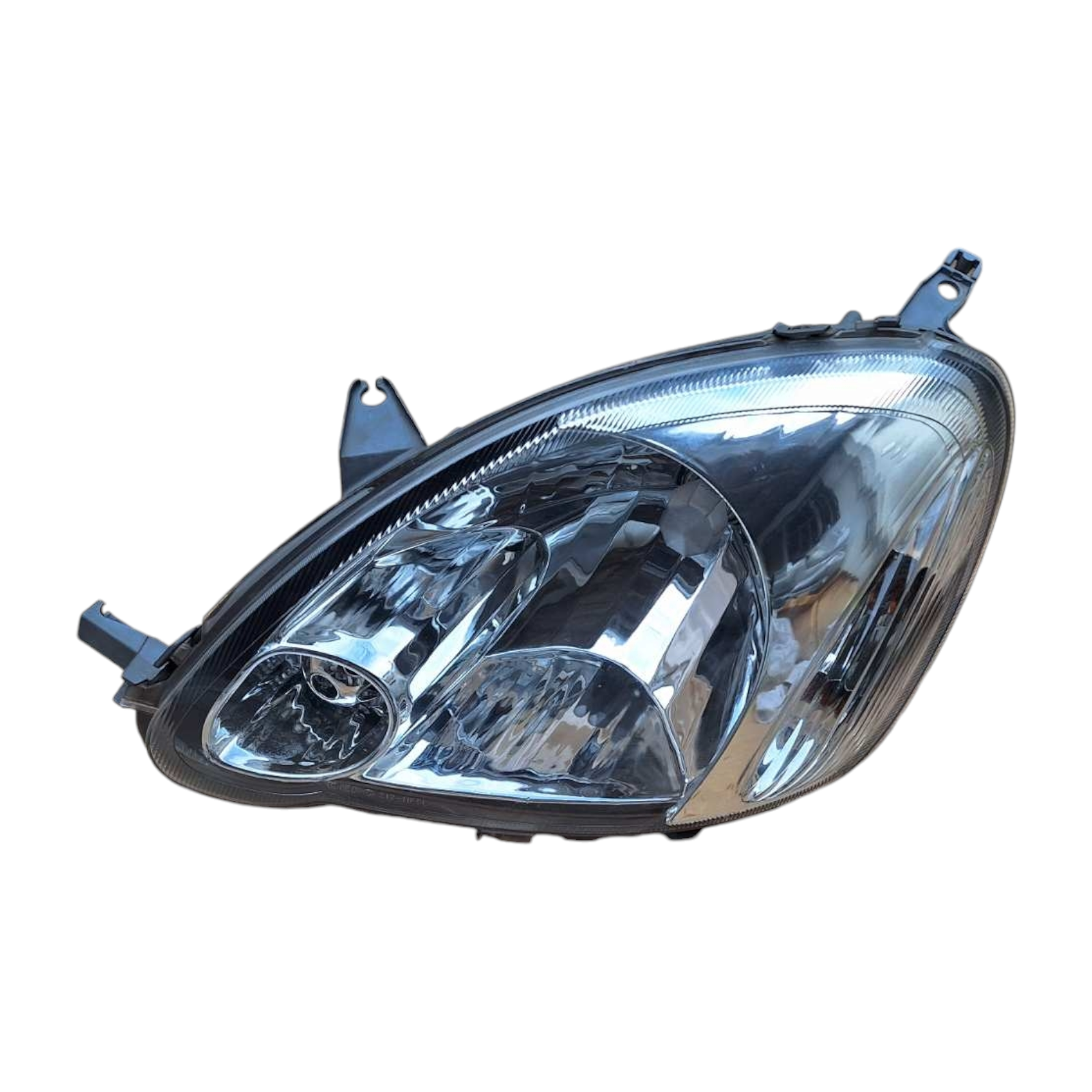 811700D080, 811700D080811300, 811300D0800 - Ляв Фар за Toyota Yaris (1999-2005) ЗА ЧАСТИ