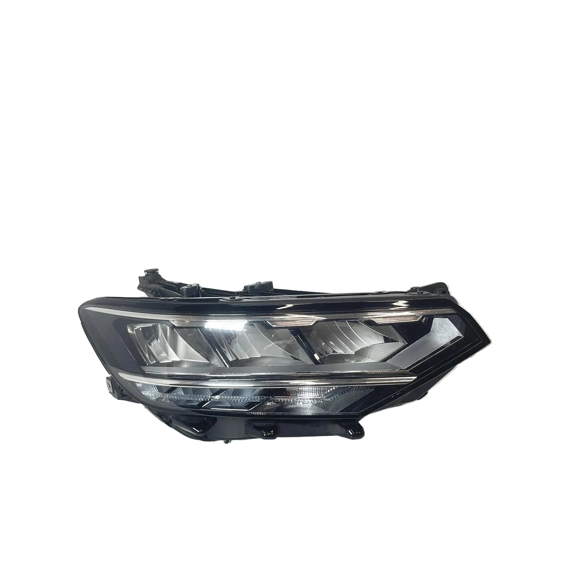 3G1941036P - Десен фар за VW Passat B8
