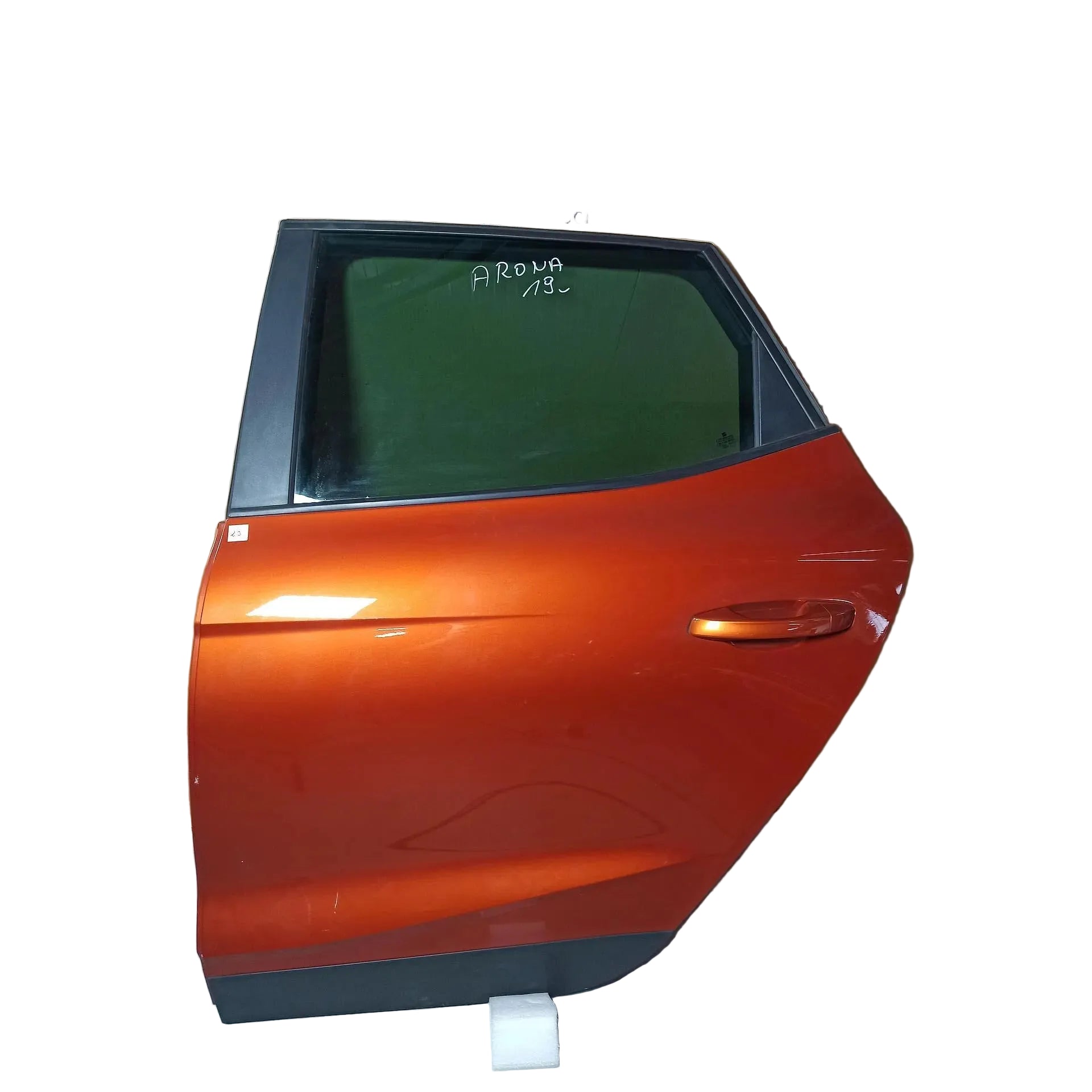 6F9833051C - Задна лява врата за SEAT Arona