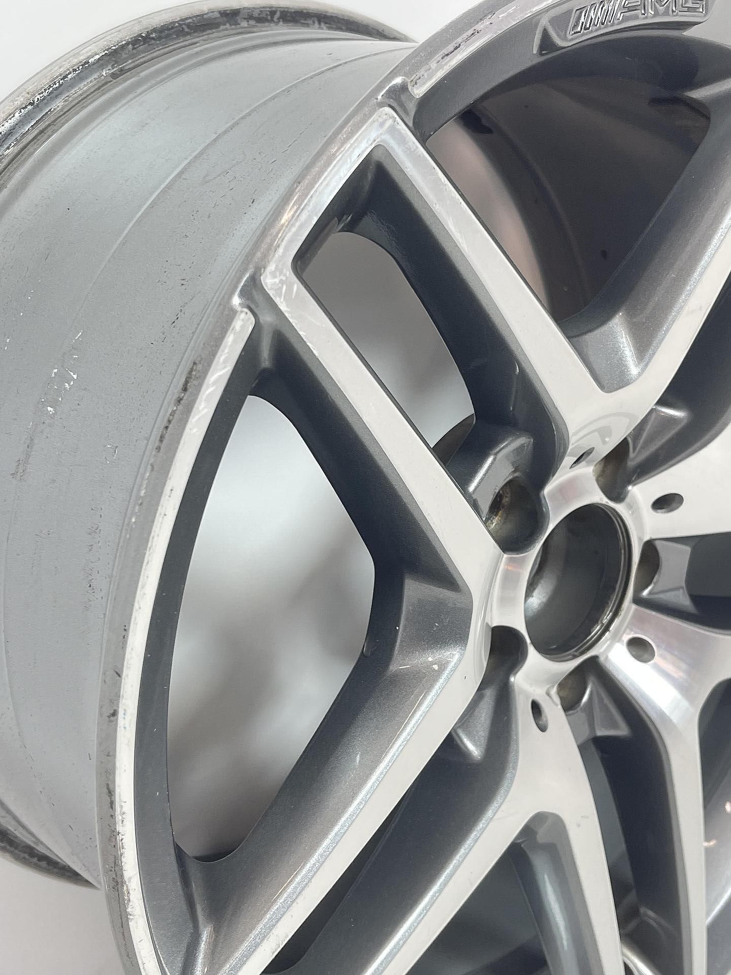 A2224010100 - Джанта 19" за MERCEDES S-Class W222 AMG