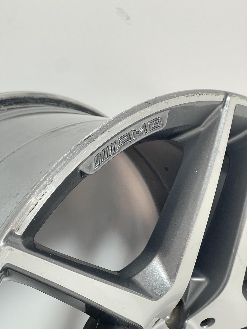 A2224010100 - Джанта 19" за MERCEDES S-Class W222 AMG